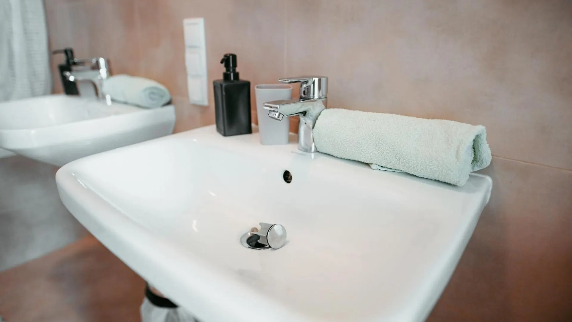 Raimond Apartment Ottakring Top 14 Vienna