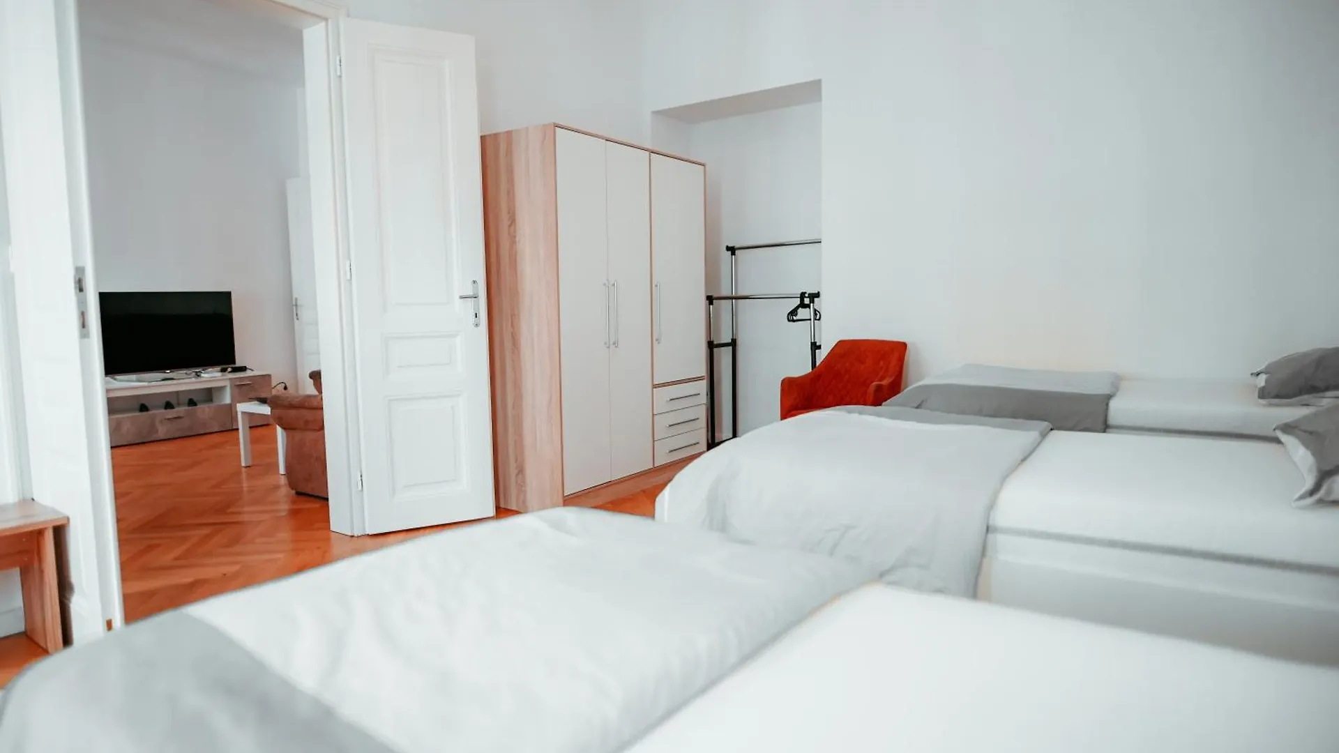 Raimond Apartment Ottakring Top 14 Vienna