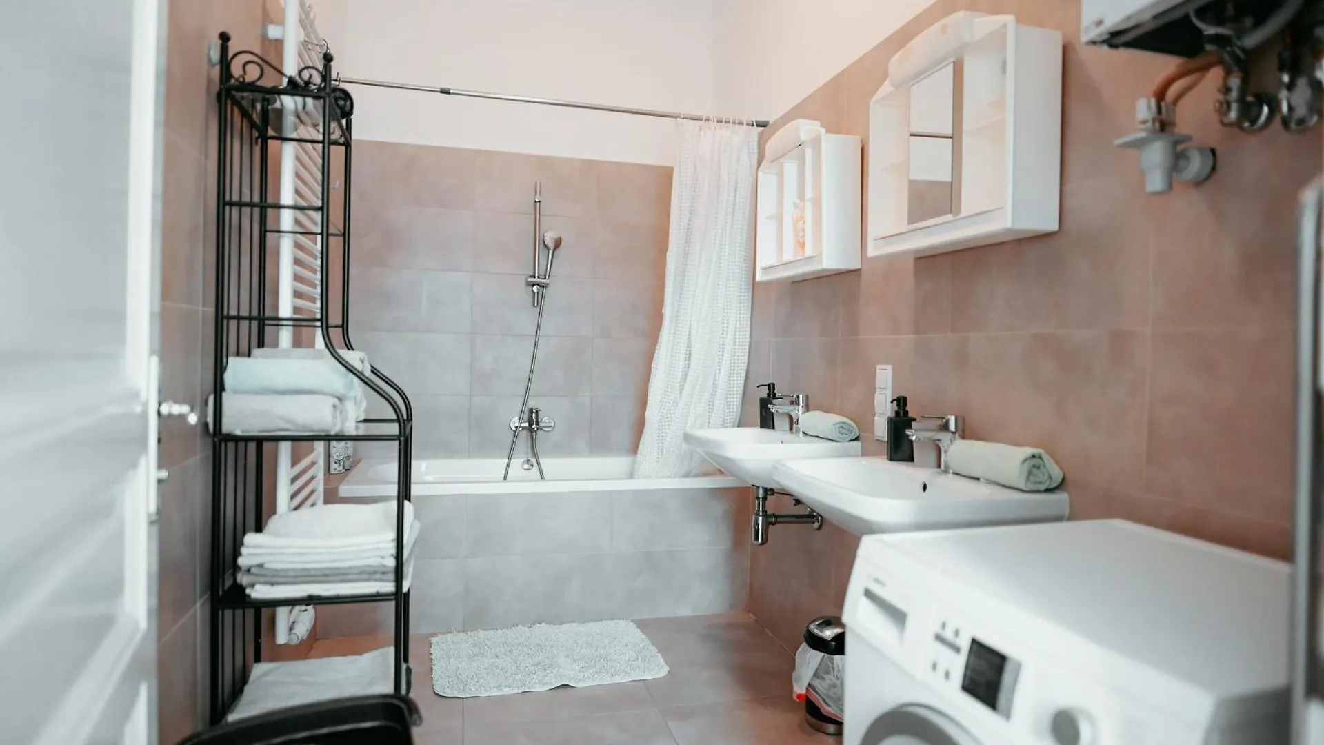 Raimond Apartment Ottakring Top 14 Vienna Austria