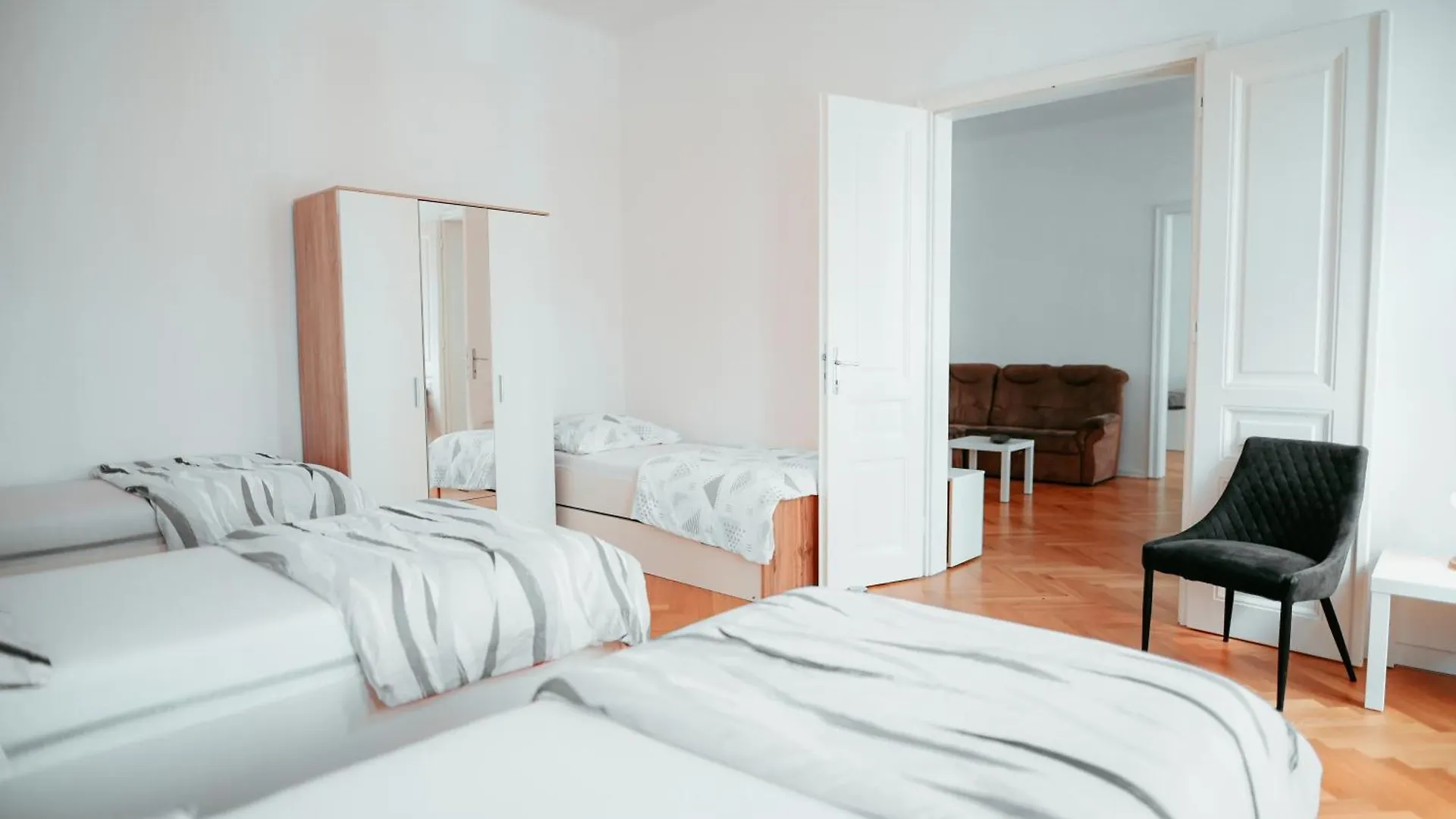 Raimond Apartment Ottakring Top 14 Vienna